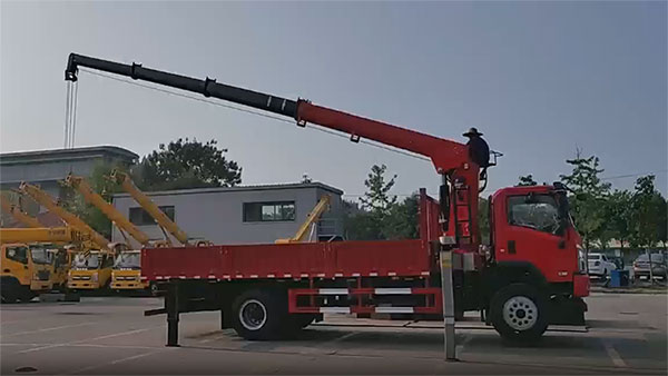 رافعة مثبتة على شاحنة 10 طن، SST10S4